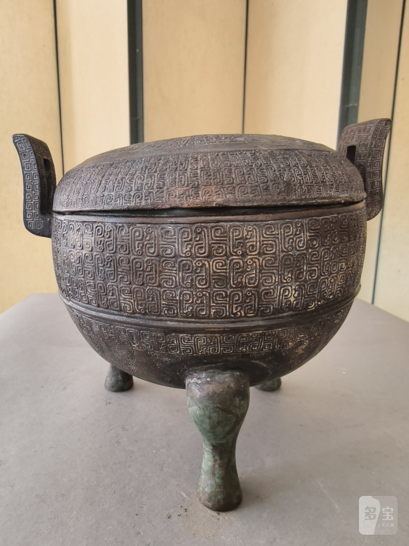 Three-legged bronze food vessel "ding" type - 图21